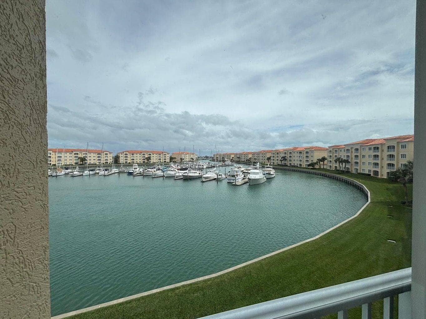 12 HARBOUR ISLE Drive W # 306, Fort Pierce FL 34949