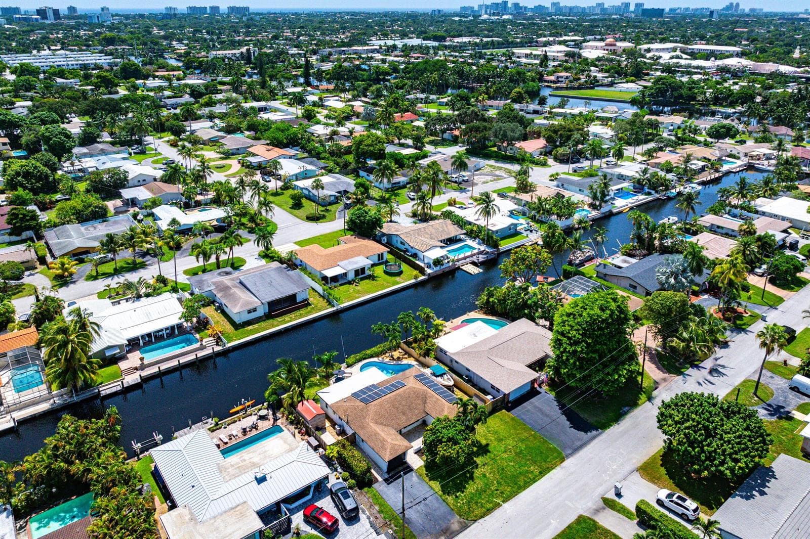 1620 SW 4TH Avenue, Pompano Beach FL 33060 photo 2