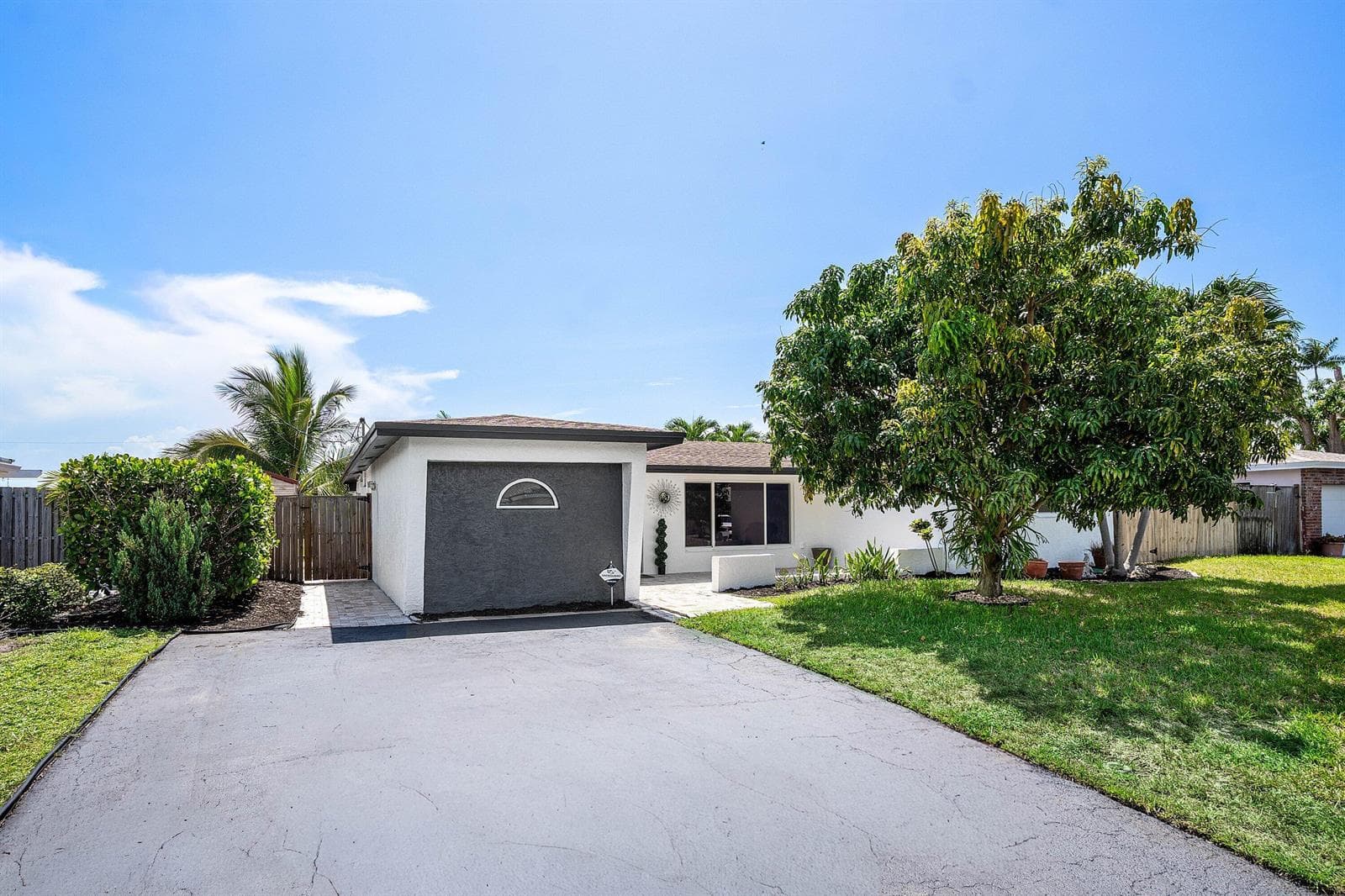 1620 SW 4TH Avenue, Pompano Beach FL 33060 photo 4