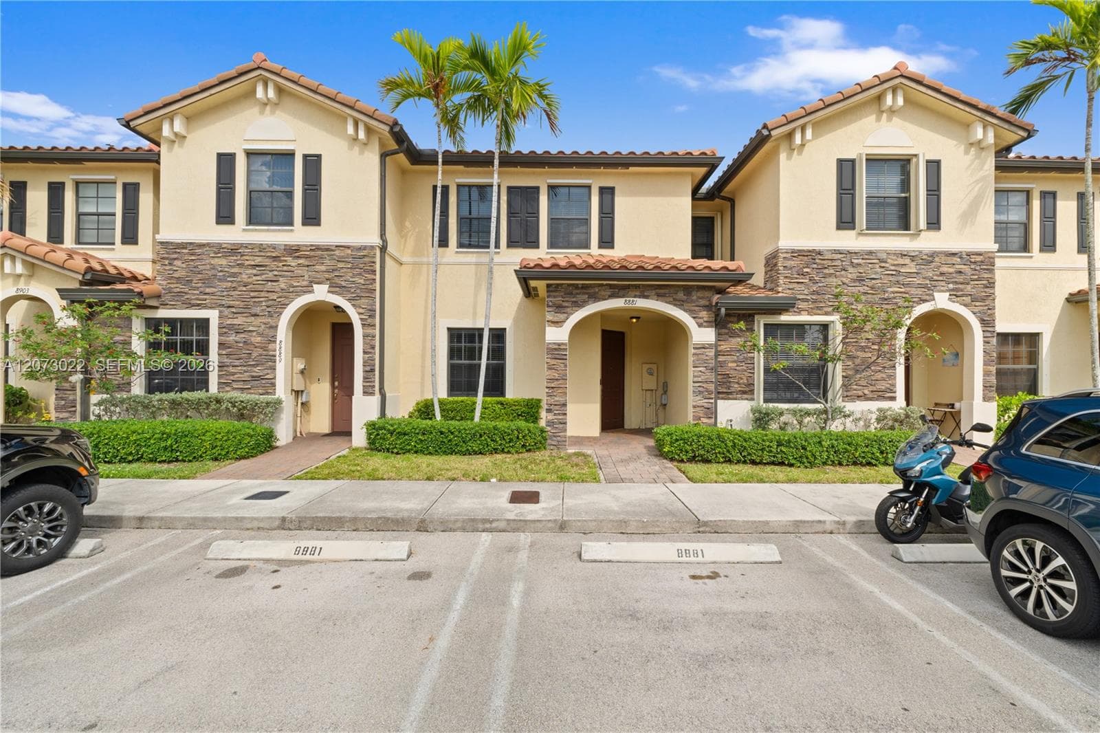 8881 W 35th Ln, Hialeah FL 33018