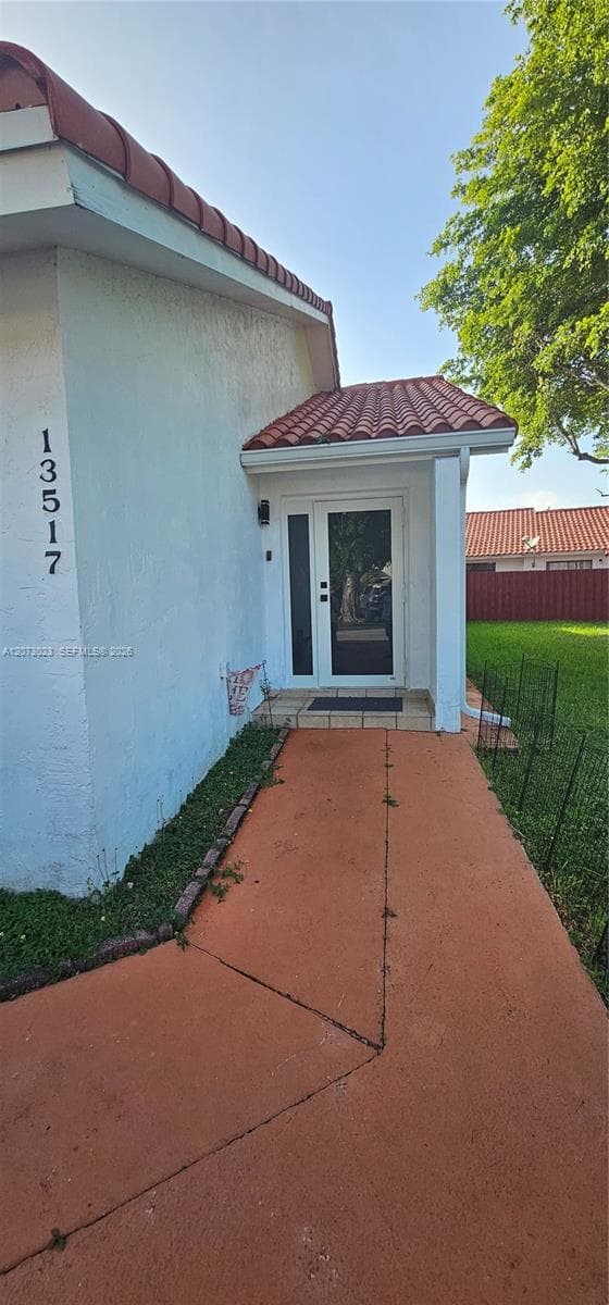 13517 SW 59th Ln, Miami FL 33183 photo 2
