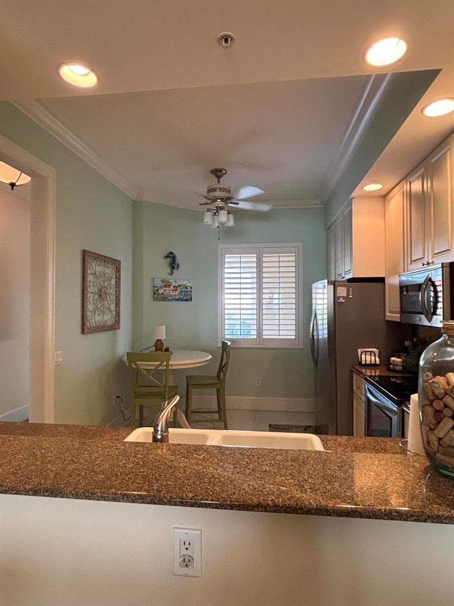 29 HARBOUR ISLE Drive W # 304, Fort Pierce FL 34949 photo 4