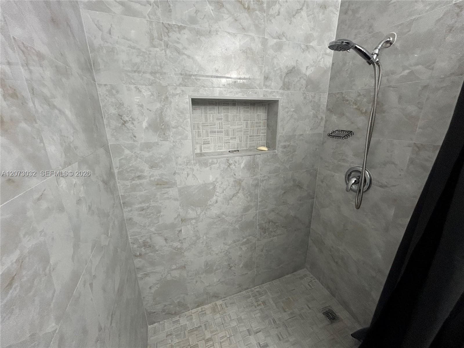 571 SW 29th Ter, Fort Lauderdale FL 33312 photo 2
