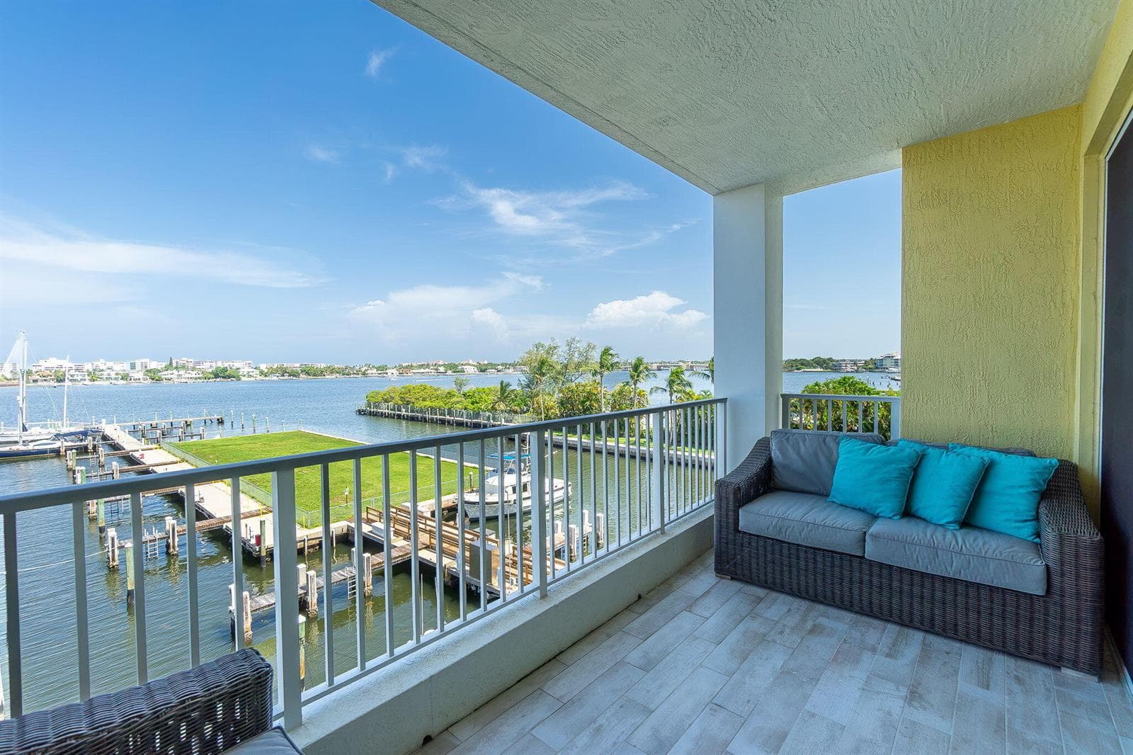 806 E Windward Way # 424, Lantana FL 33462 photo 3