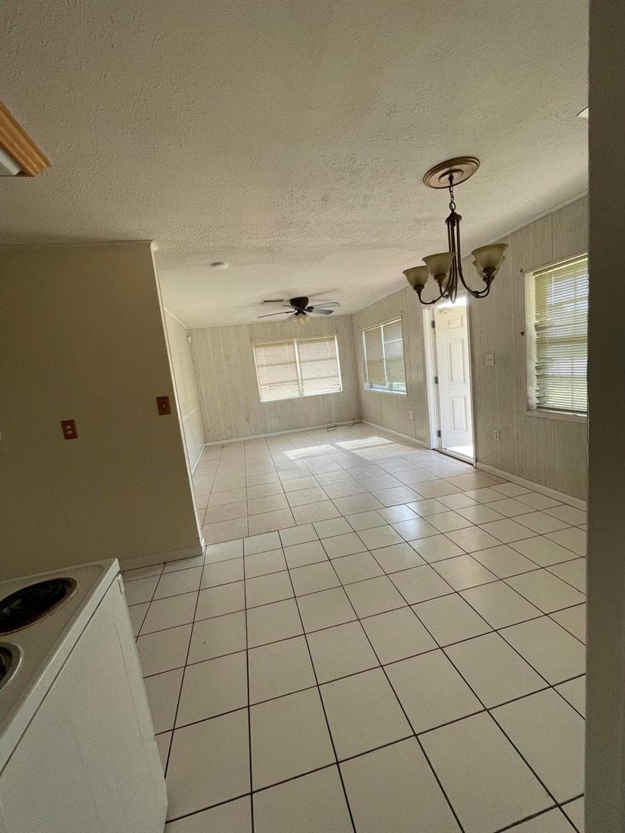 2801 AVENUE E, Fort Pierce FL 34947 photo 2