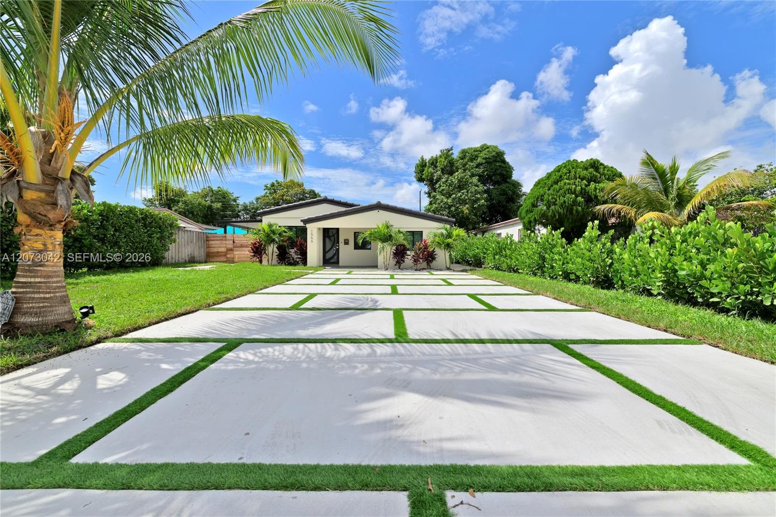 1566 NE 174th St, North Miami Beach FL 33162