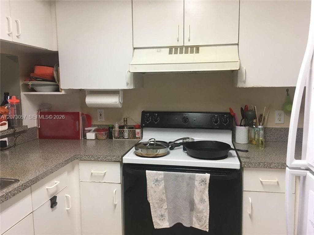 420 S Park Rd # 309, Hollywood FL 33021 photo 2