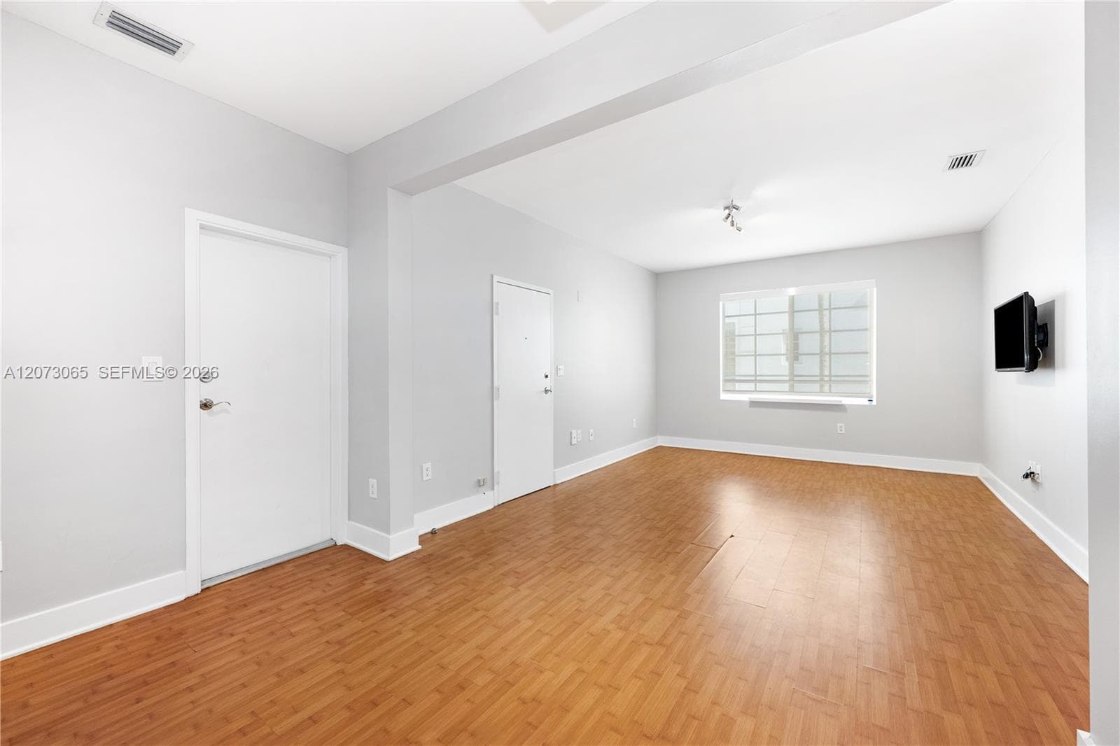 1000 Meridian Ave # 8, Miami Beach FL 33139 photo 3