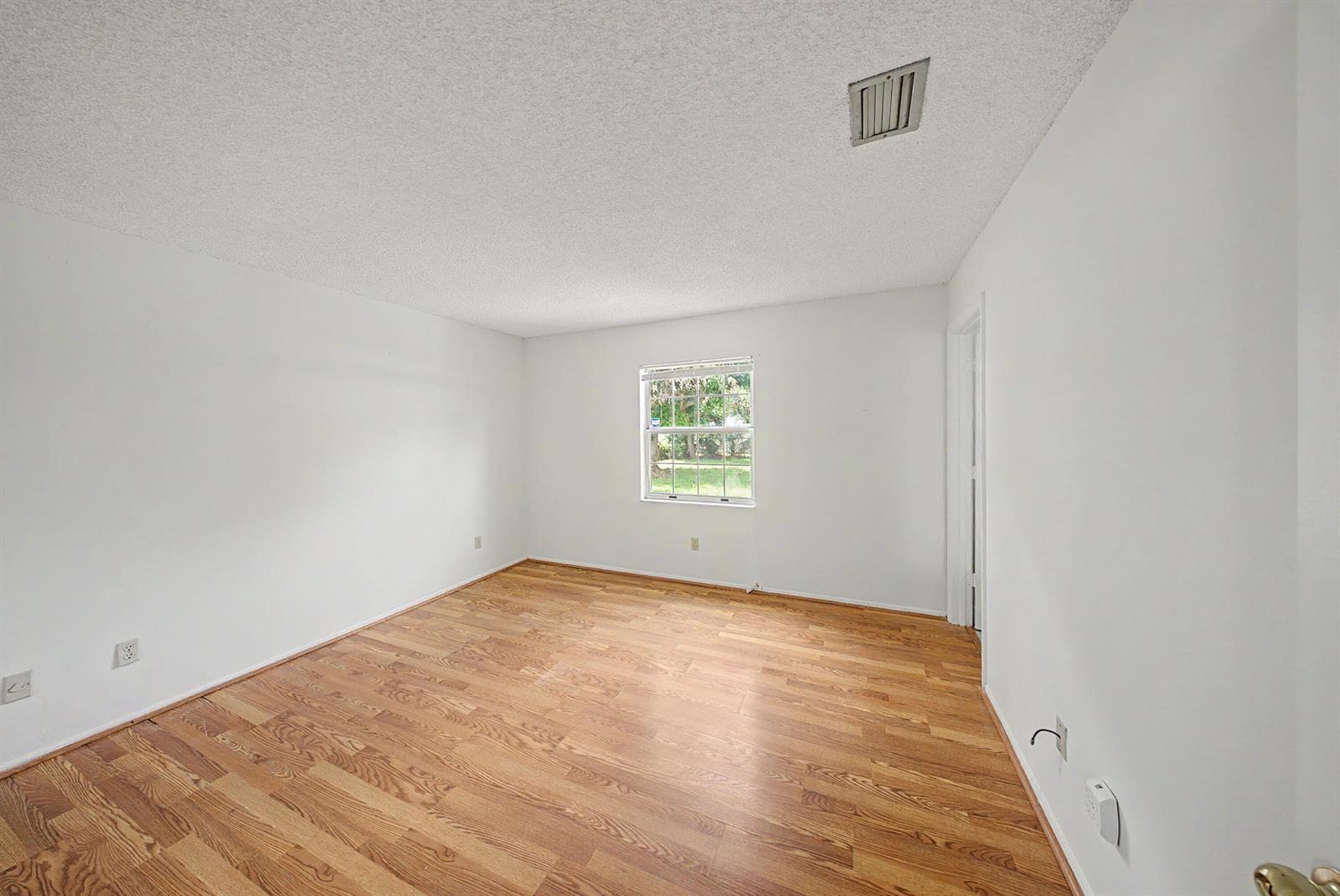 2174 SE Broward Terrace, Port St. Lucie FL 34952 photo 4
