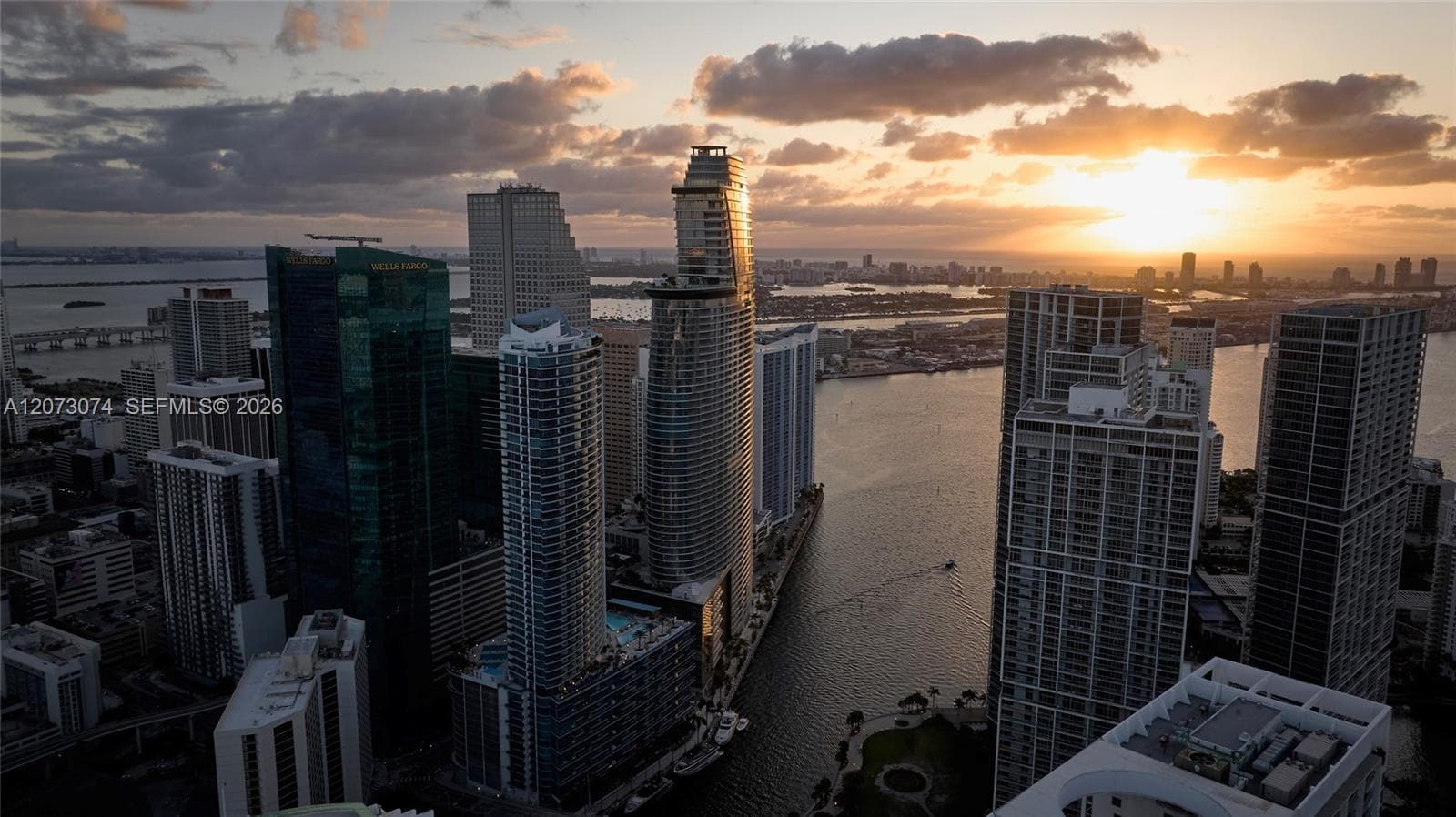 300 Biscayne Boulevard Way # 2608W, Miami FL 33131 photo 5