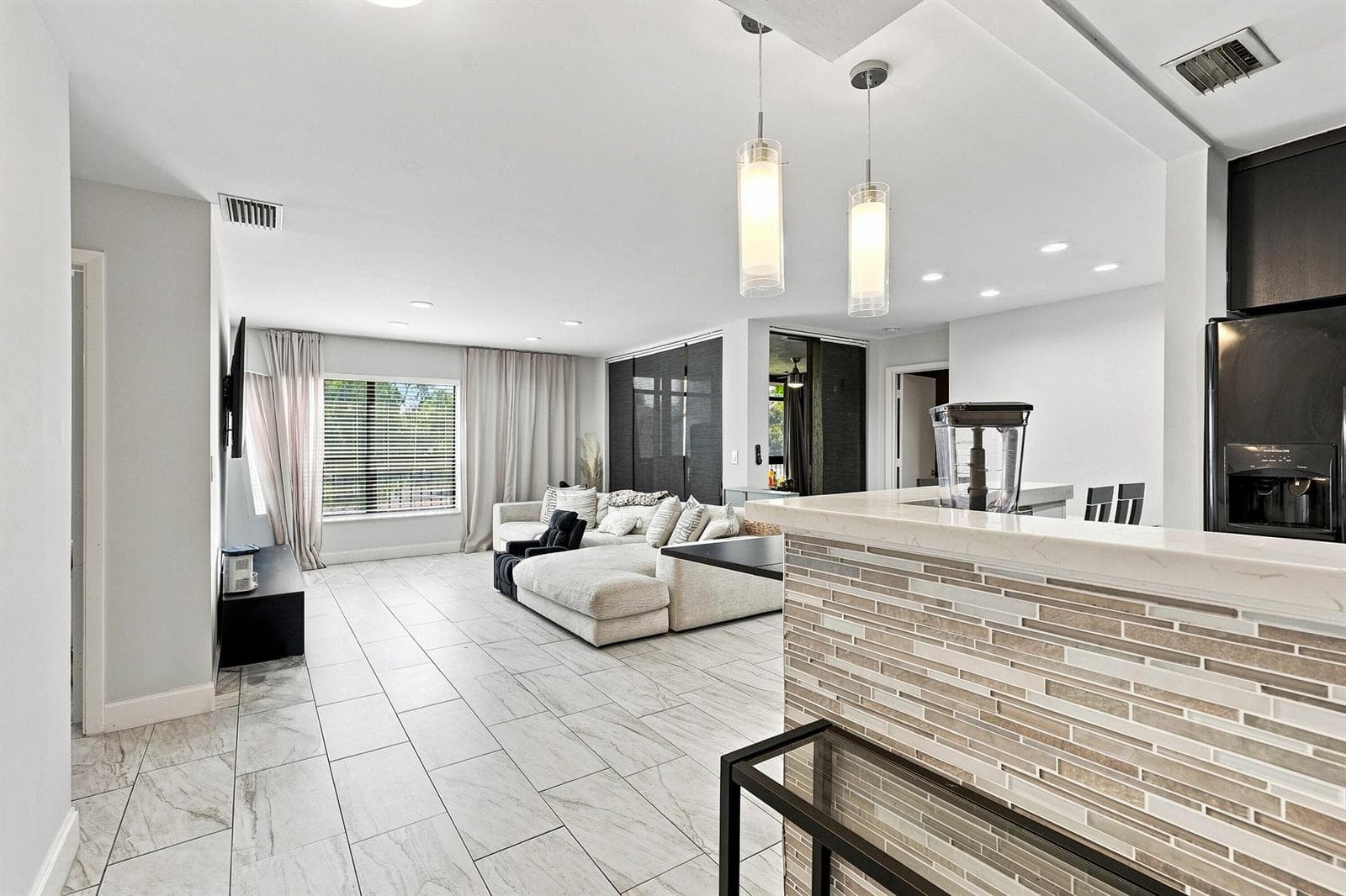2581 CARAMBOLA Circle N # 1868, Coconut Creek FL 33066 photo 4