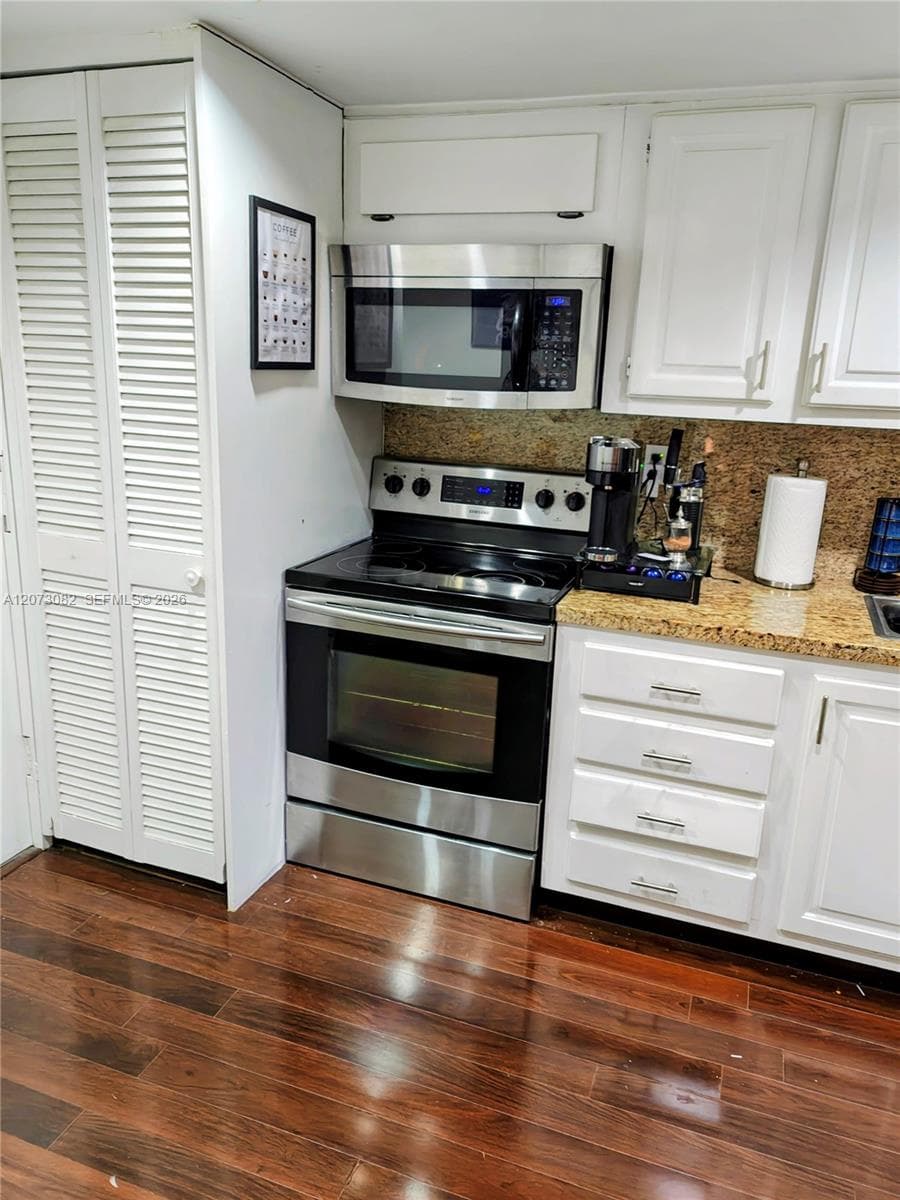 2333 Brickell Ave # 2814, Miami FL 33129 photo 5