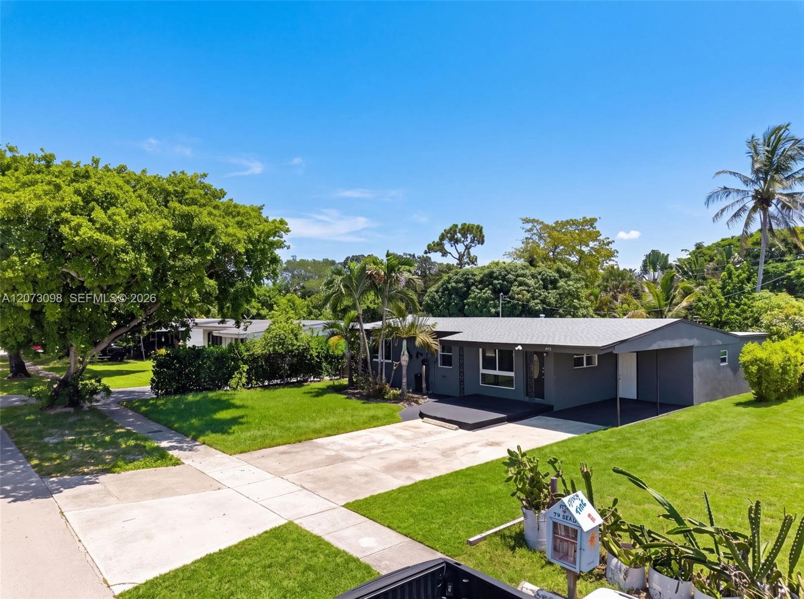 1616 SW 9th St, Fort Lauderdale FL 33312 photo 2