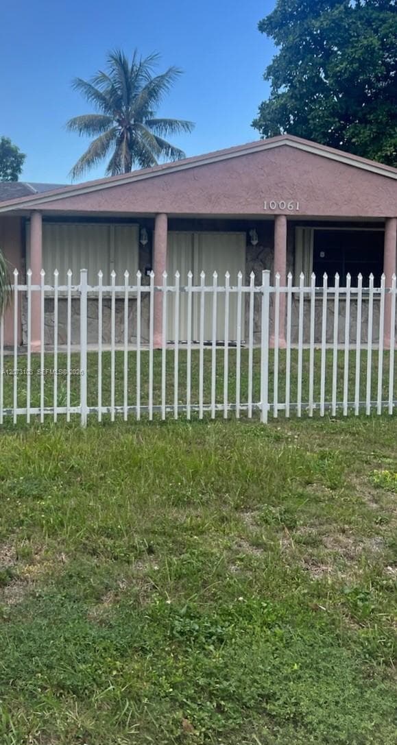 10061 E Hibiscus St, Palmetto Bay FL 33157