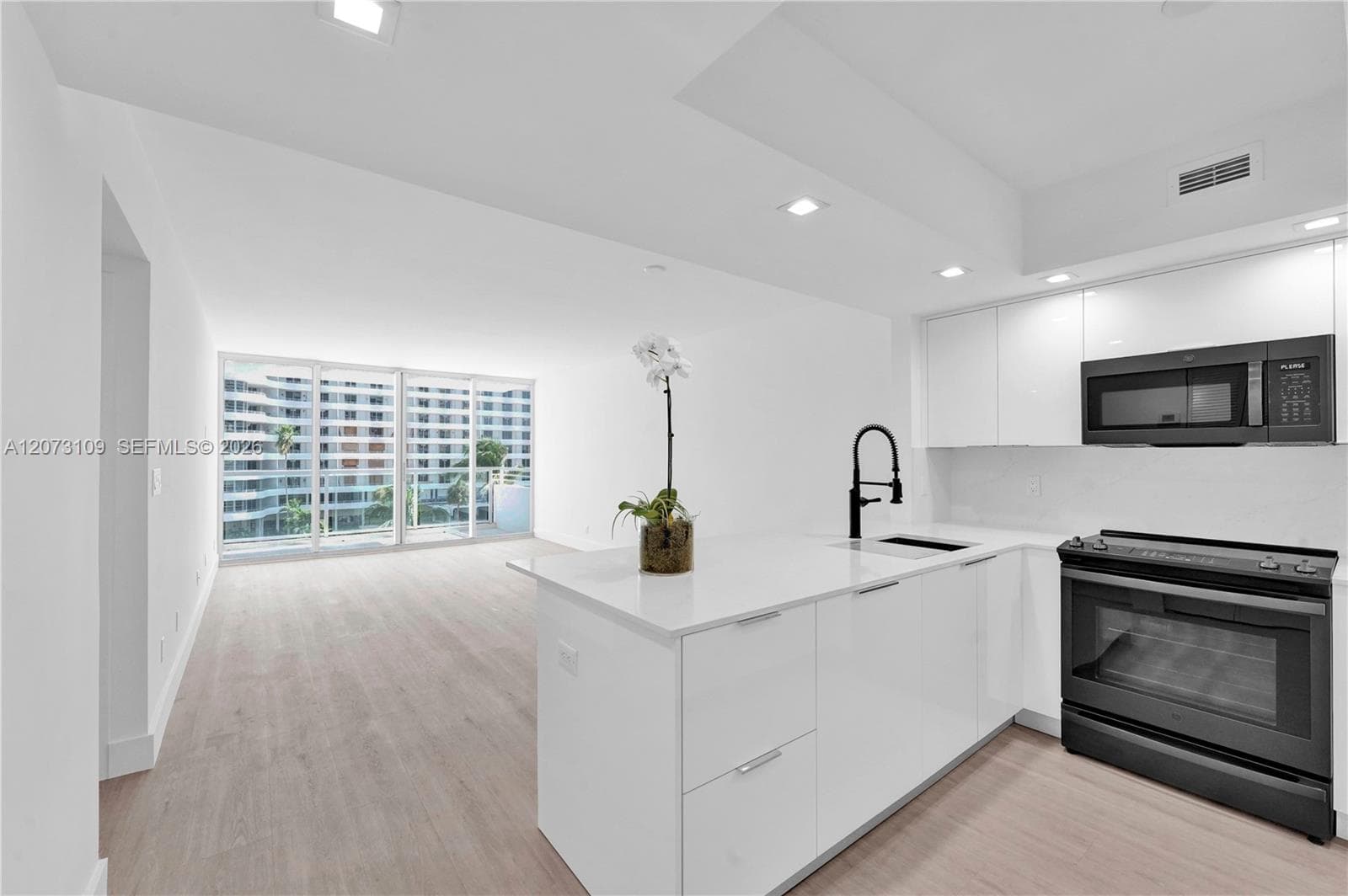 5600 Collins Ave # 6A, Miami Beach FL 33140 photo 5