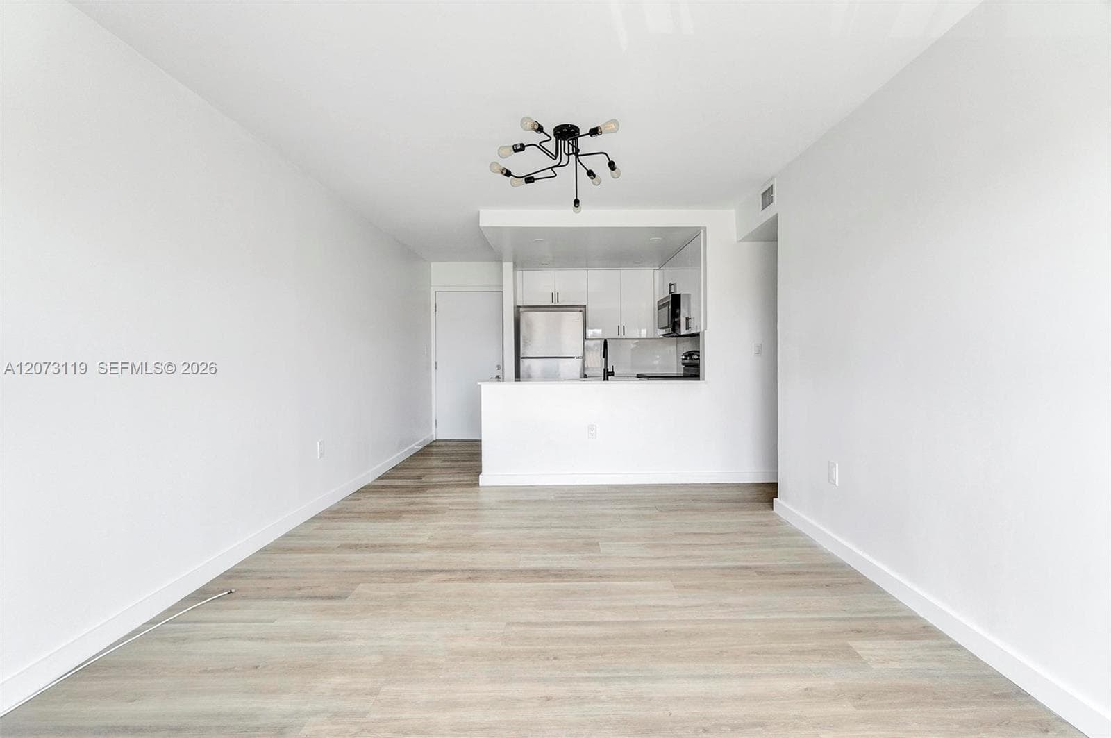 620 SW 10th St # 305, Miami FL 33130 photo 3