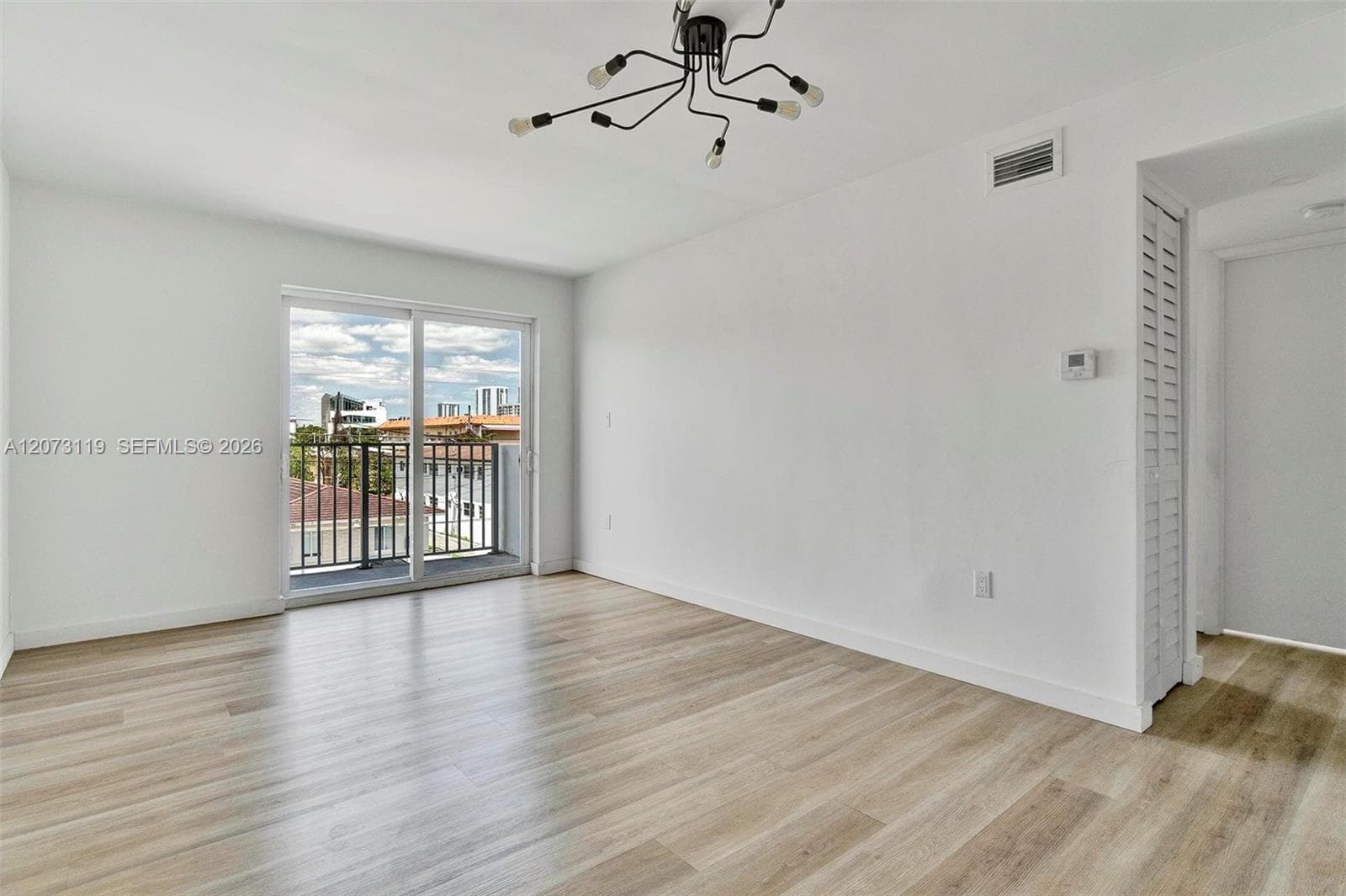 620 SW 10th St # 305, Miami FL 33130 photo 4