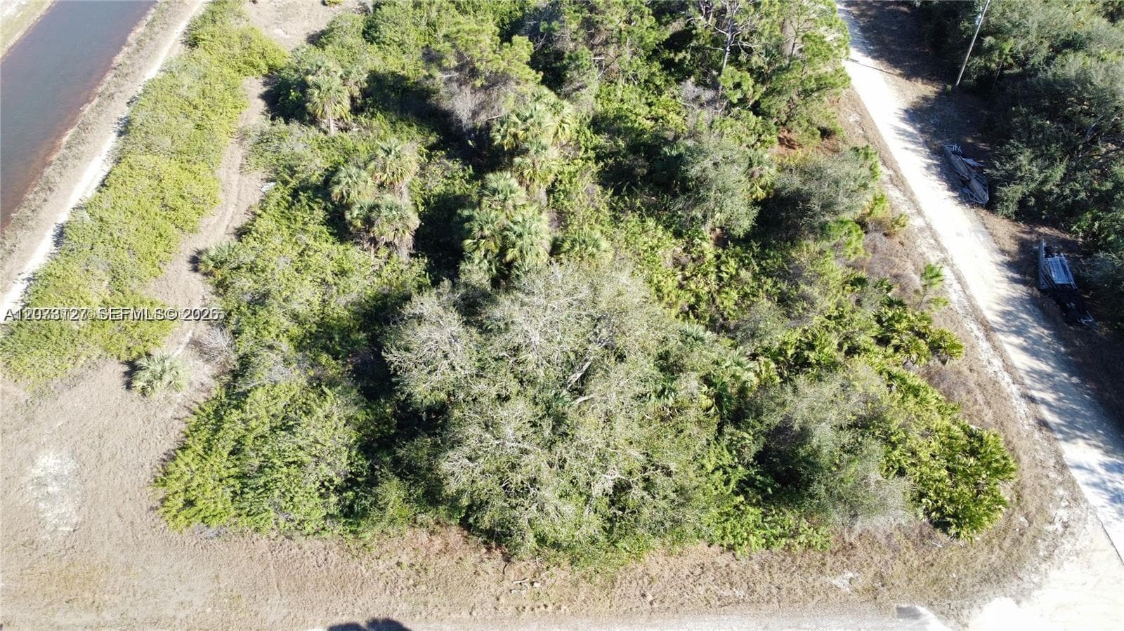 7502 JOAN AVE N, Lehigh Acres FL 33971 photo 2