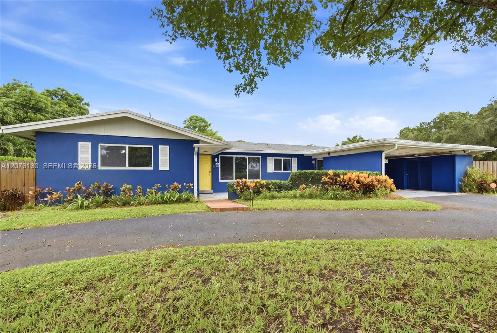341 SW 54th Ave, Plantation FL 33317 photo 2