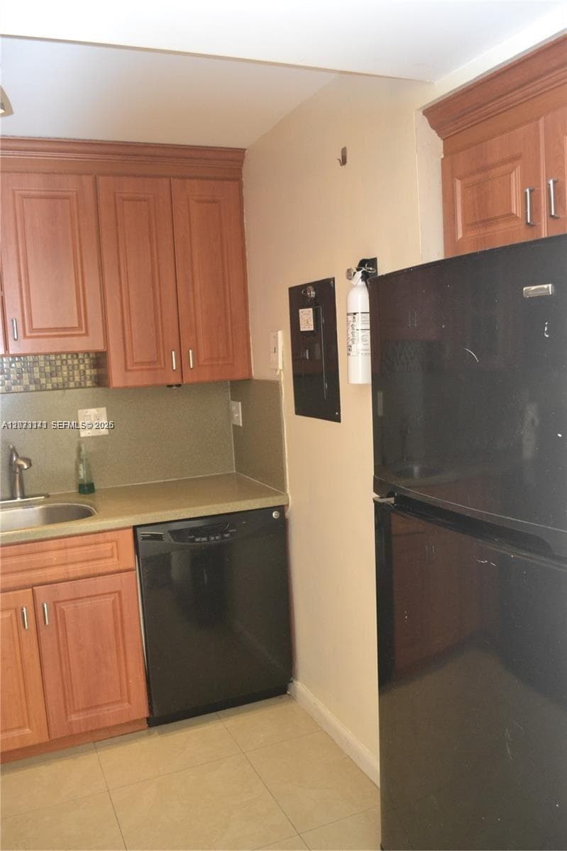 1720 NW N River Dr # 602, Miami, FL 33125 photo 2