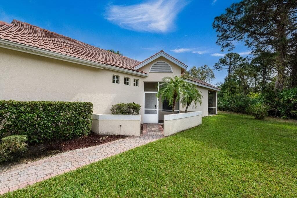546 SW NEW CASTLE Cove, Port St. Lucie FL 34986 photo 3