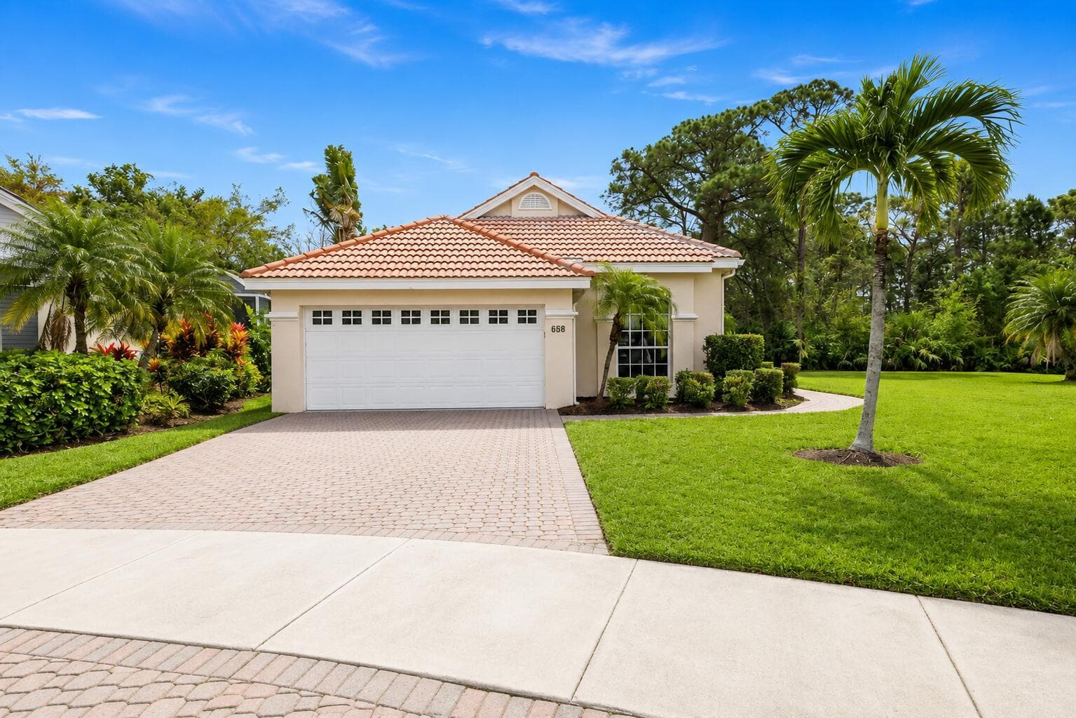 546 SW NEW CASTLE Cove, Port St. Lucie FL 34986