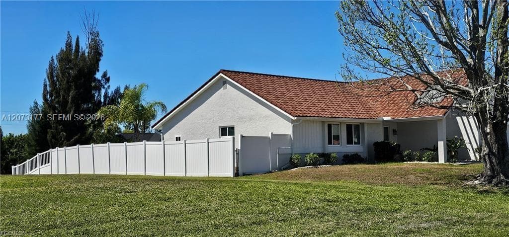 420 SE 15TH TER, Cape Coral FL 33990 photo 3