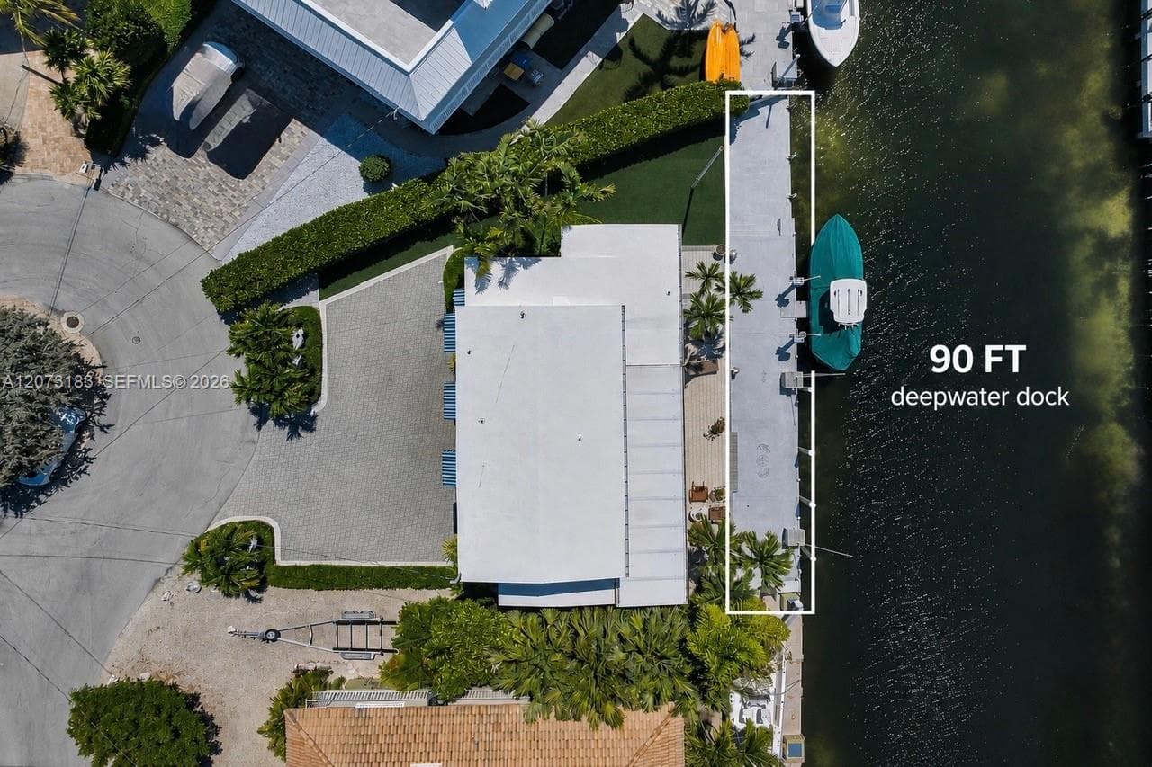 122 Court Contessa, Islamorada FL 33036 photo 2