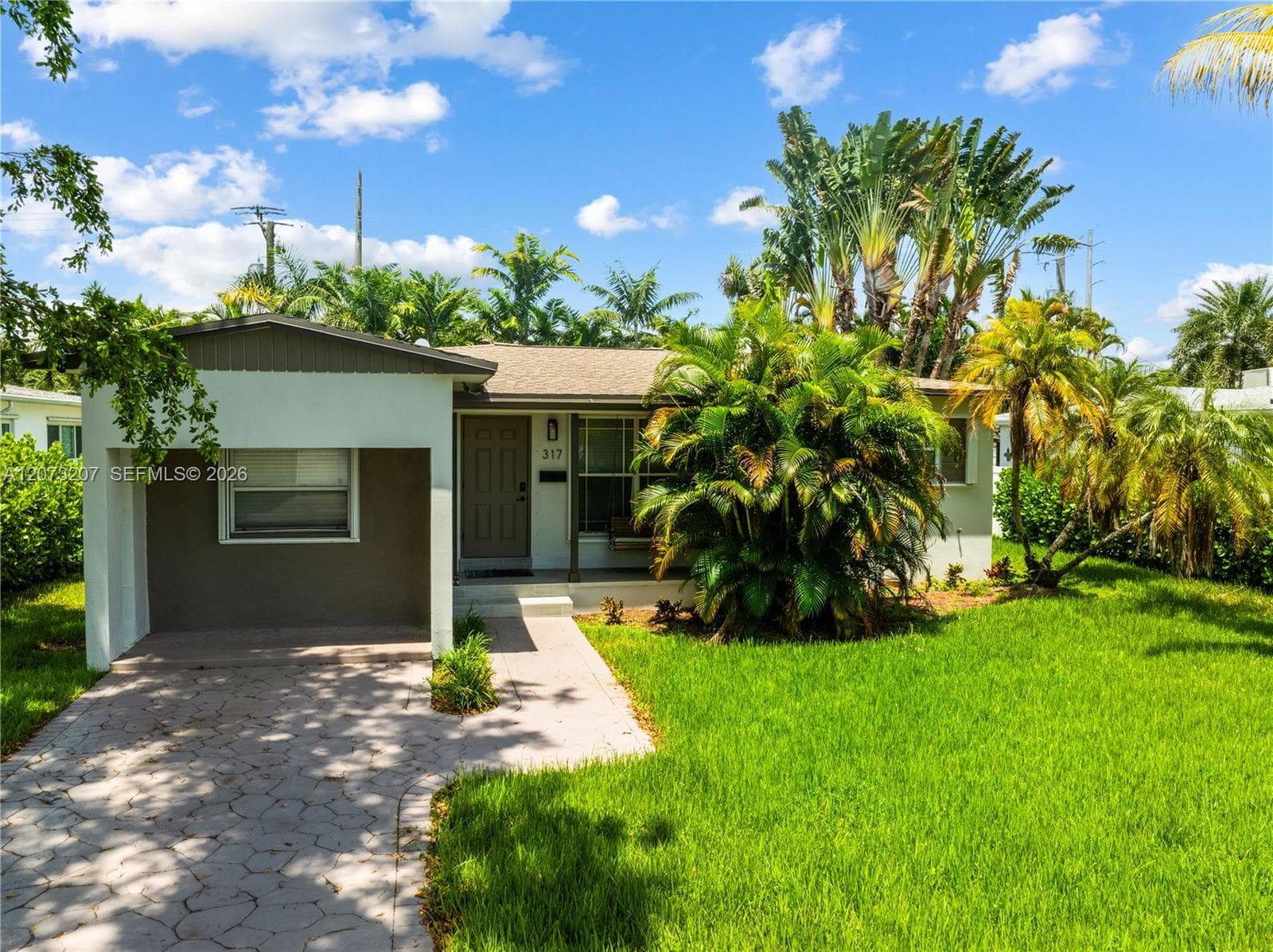 317 SE 3rd Ter, Dania Beach FL 33004