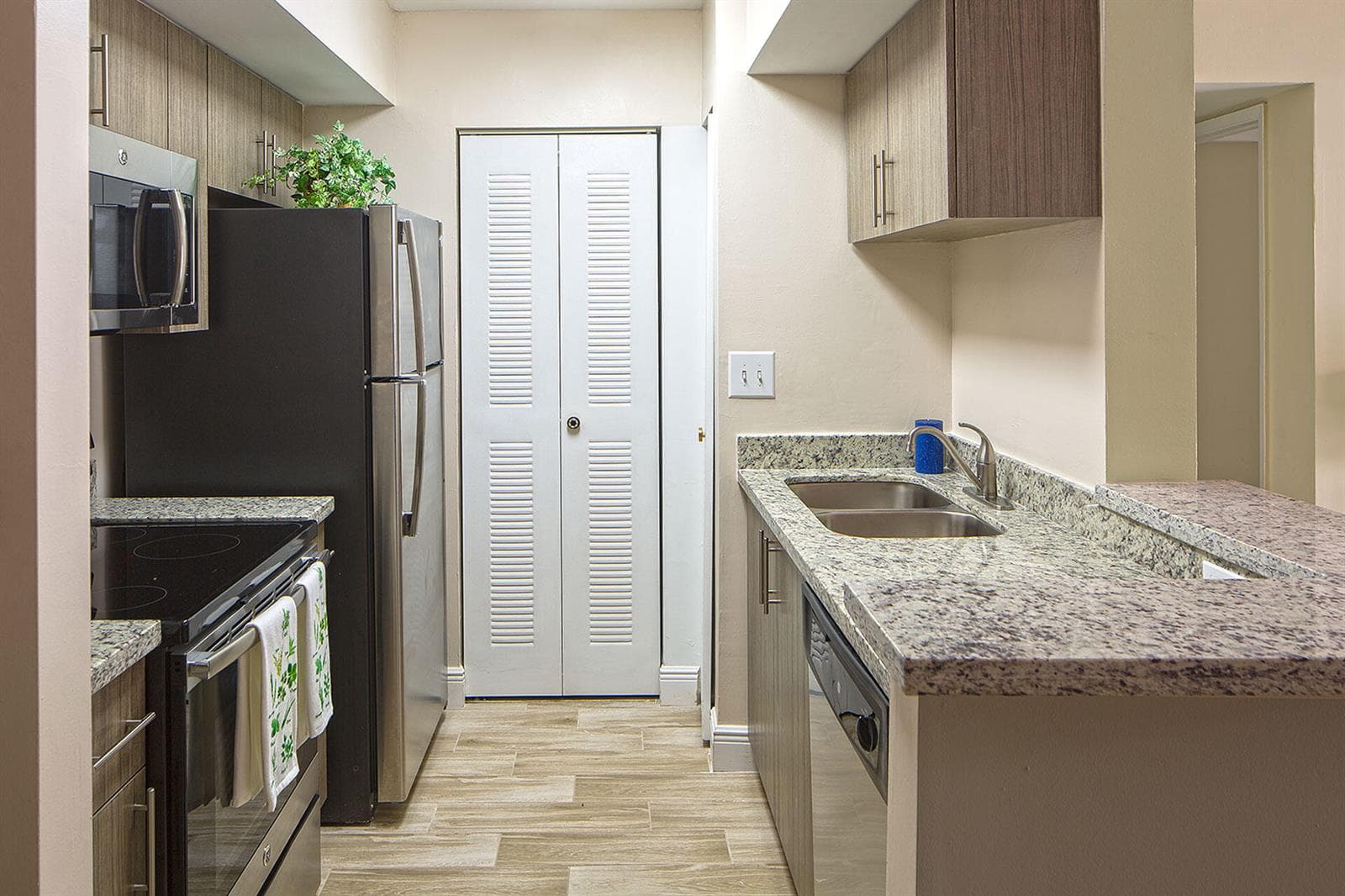 13901 SW 122ND Avenue # 11-303, Miami, FL 33186 photo 4