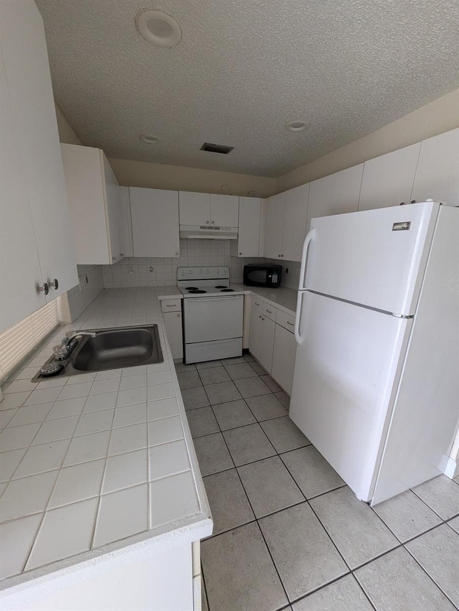 1382 BIRKDALE Drive # 1388, Wellington FL 33414