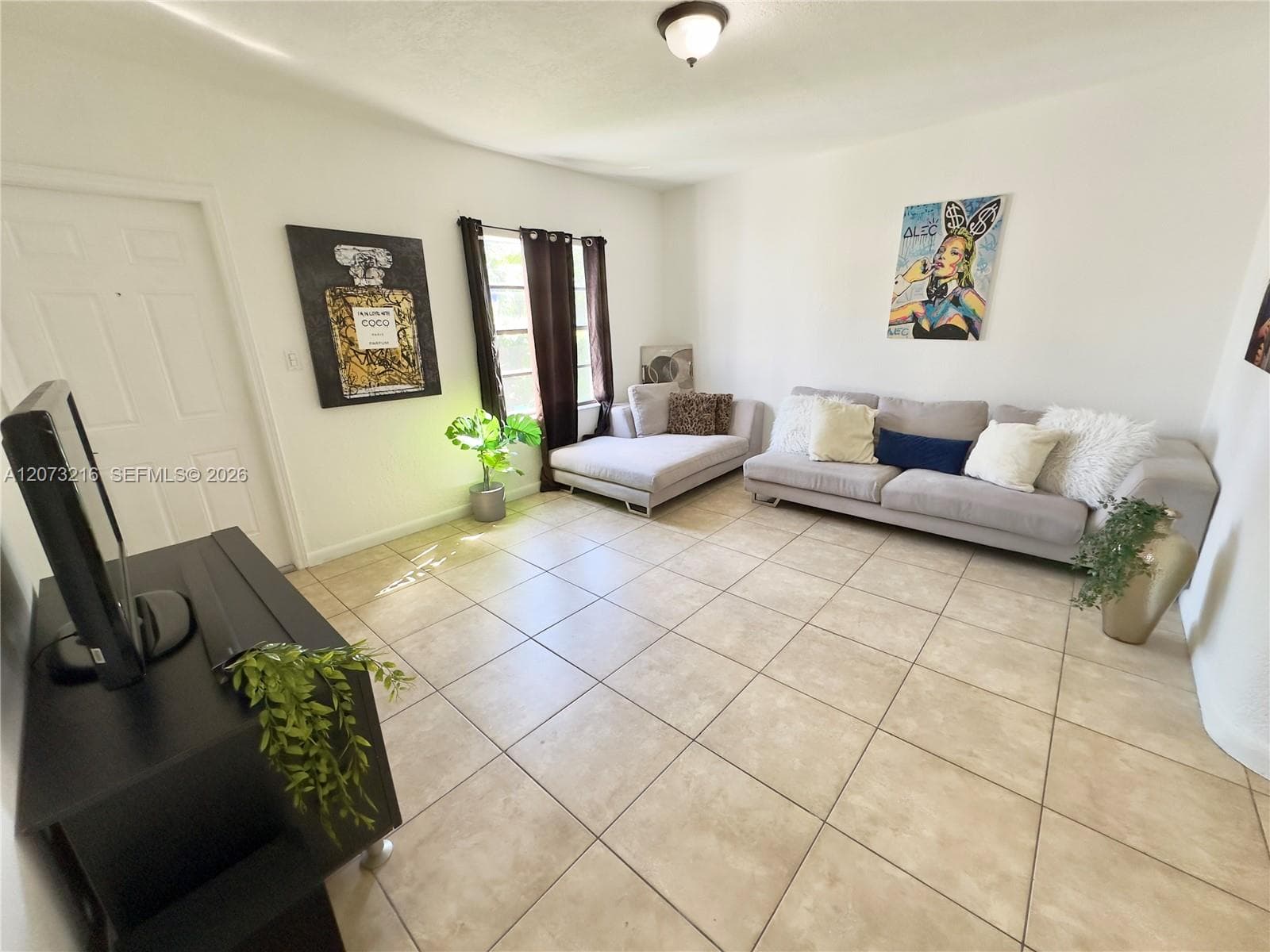 301 NW 37th St, Miami FL 33127 photo 5