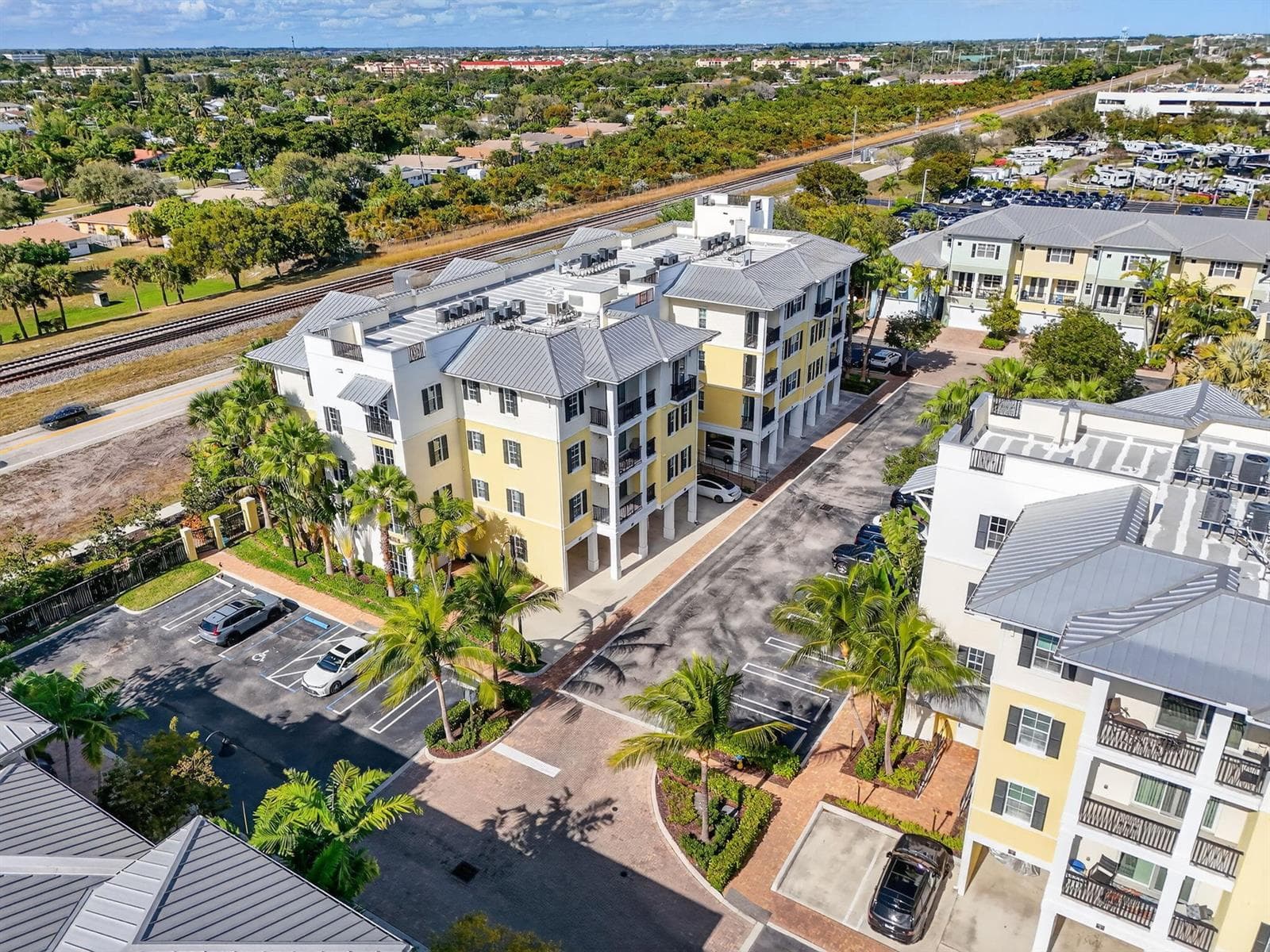 225 S Latitude Circle Unit 402, Delray Beach FL 33483 photo 2