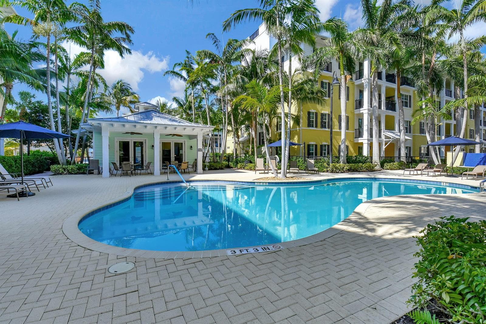 225 S Latitude Circle Unit 402, Delray Beach FL 33483 photo 3