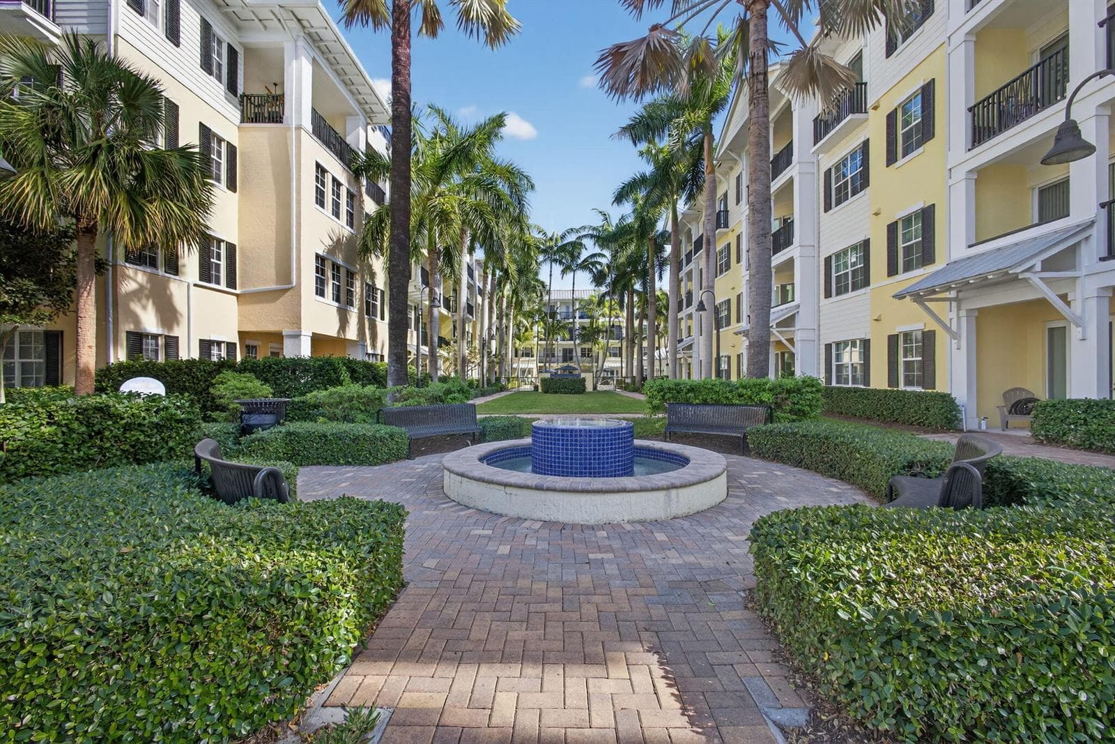 225 S Latitude Circle Unit 402, Delray Beach FL 33483