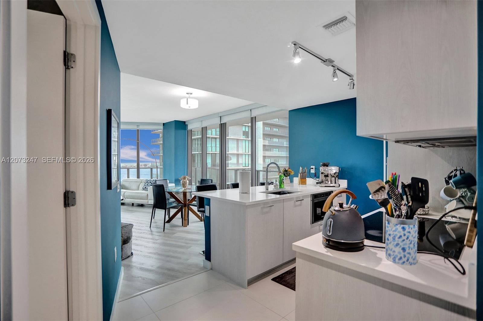 501 NE 31st St # 3706, Miami, FL 33137 photo 4