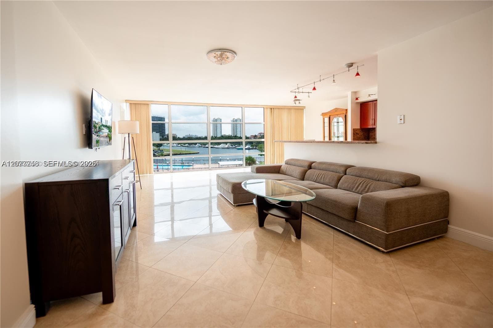 2000 Atlantic Shores Blvd # 420, Hallandale Beach FL 33009 photo 2