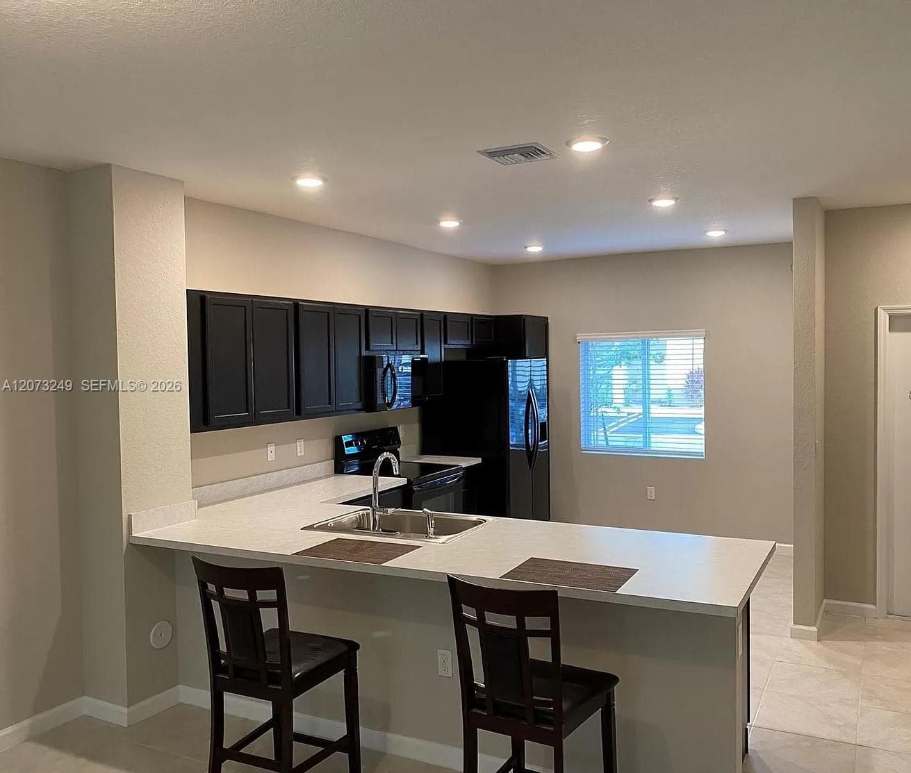 2810 NW 181st St, Miami Gardens FL 33056 photo 3