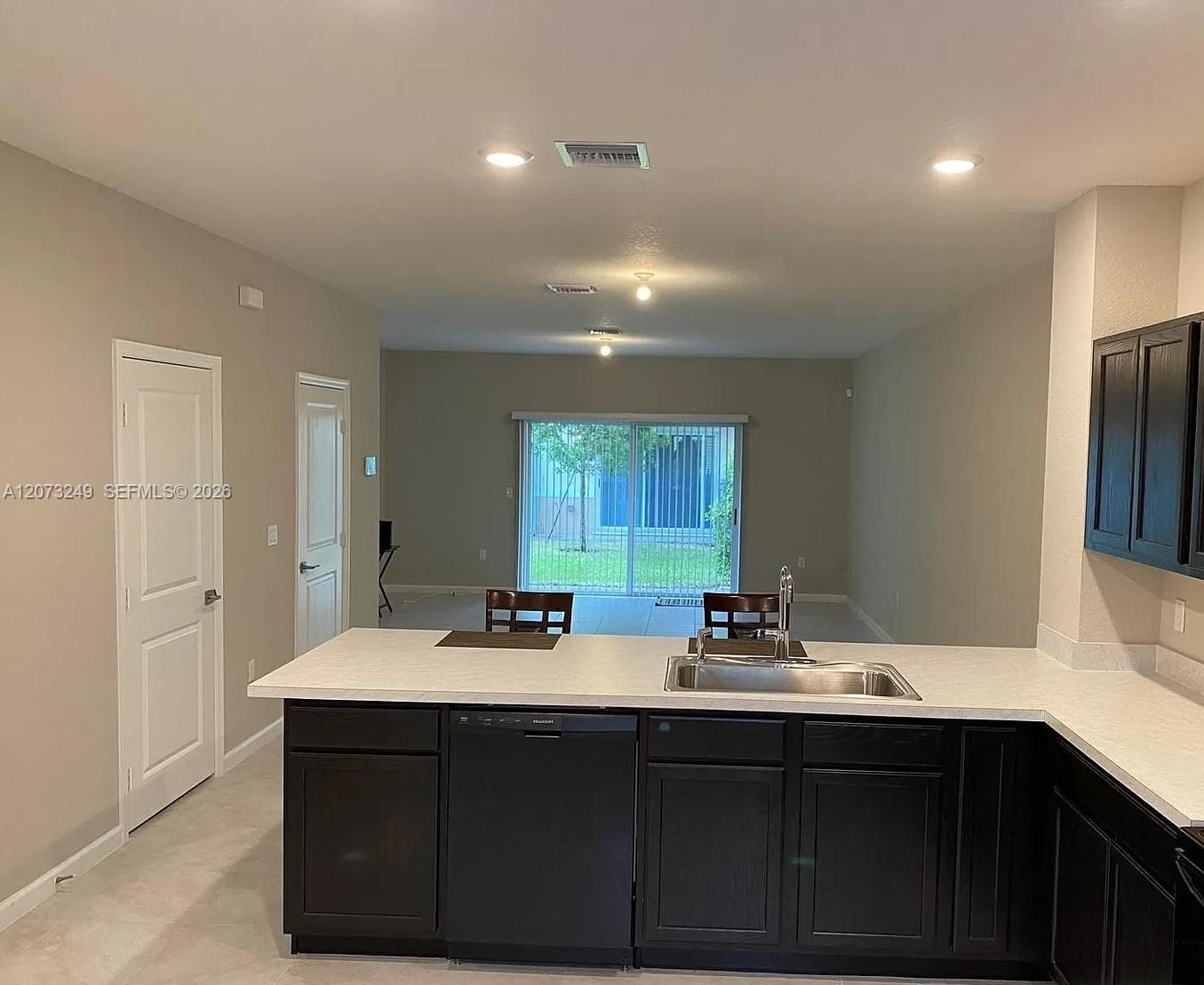 2810 NW 181st St, Miami Gardens FL 33056 photo 4