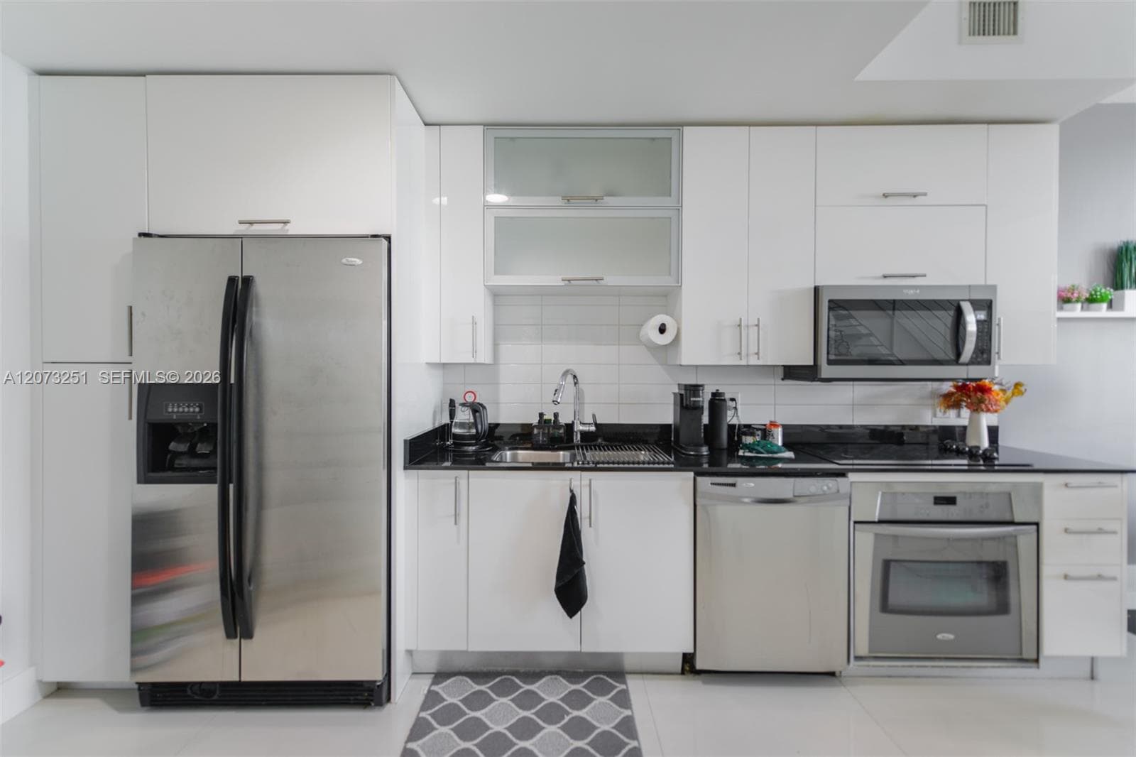 60 SW 13th St # 2404, Miami FL 33130 photo 4