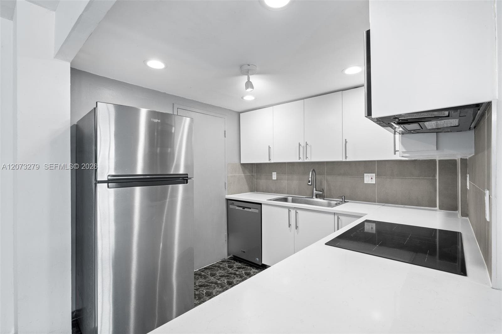 1913 S Ocean Dr # 208, Hallandale Beach FL 33009 photo 4