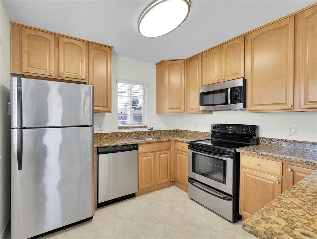 410 SW 15TH Street # 207, Pompano Beach, FL 33060 photo 5