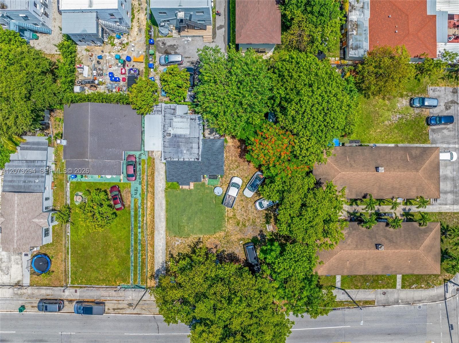1027 NW 29th St, Miami FL 33127 photo 2