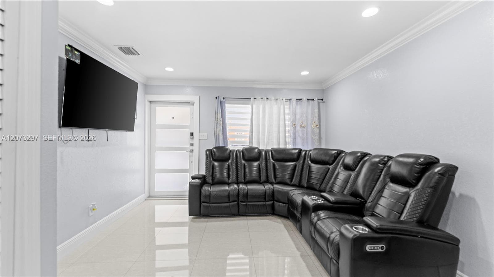 19300 NW 45th Ave, Miami Gardens FL 33055 photo 2