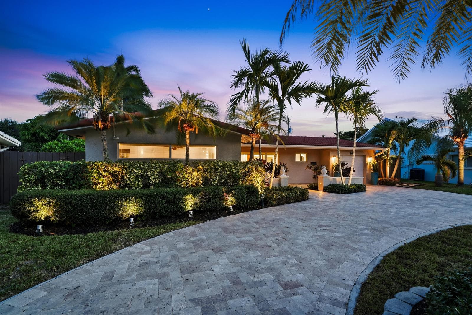 2010 NE 31ST Street, Lighthouse Point FL 33064 photo 2