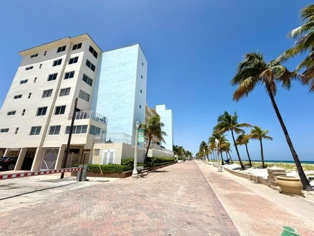 300 OREGON Street # 408, Hollywood FL 33019 photo 3