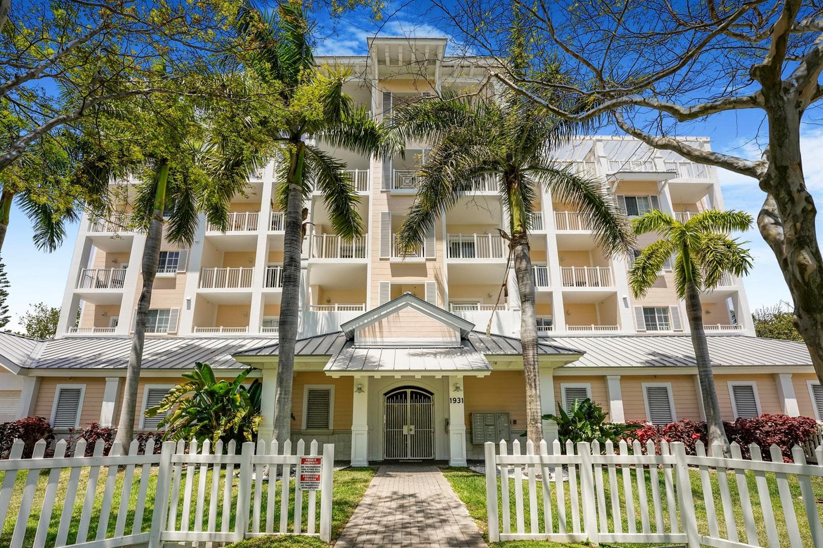 1931 NE 2nd Street # 301, Deerfield Beach FL 33441