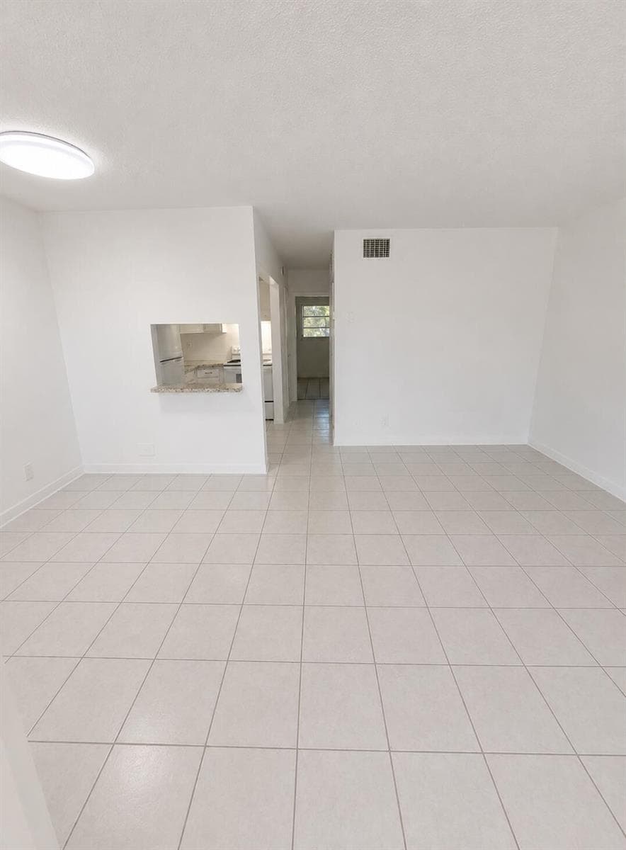 1150 NE 17TH Court # 15, Fort Lauderdale FL 33305