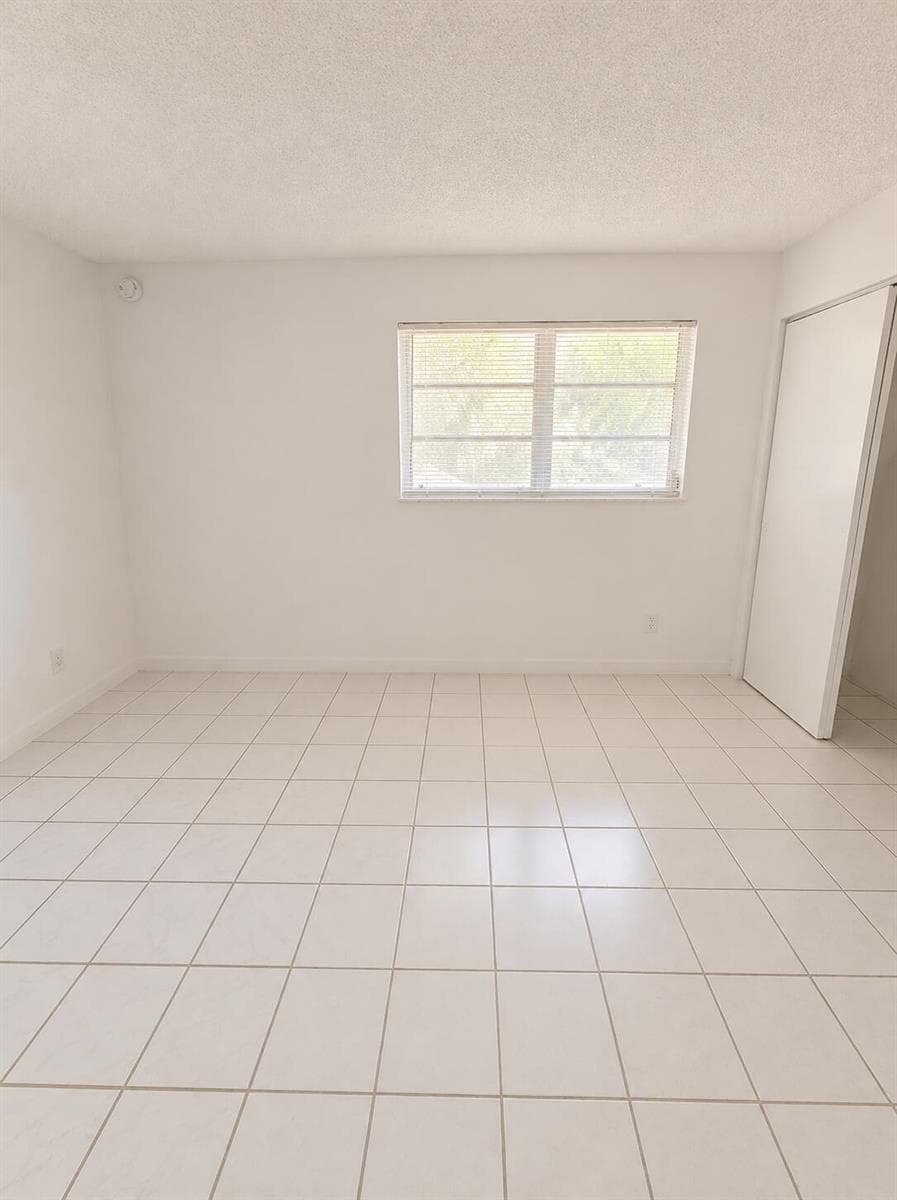 1150 NE 17TH Court # 15, Fort Lauderdale FL 33305 photo 4
