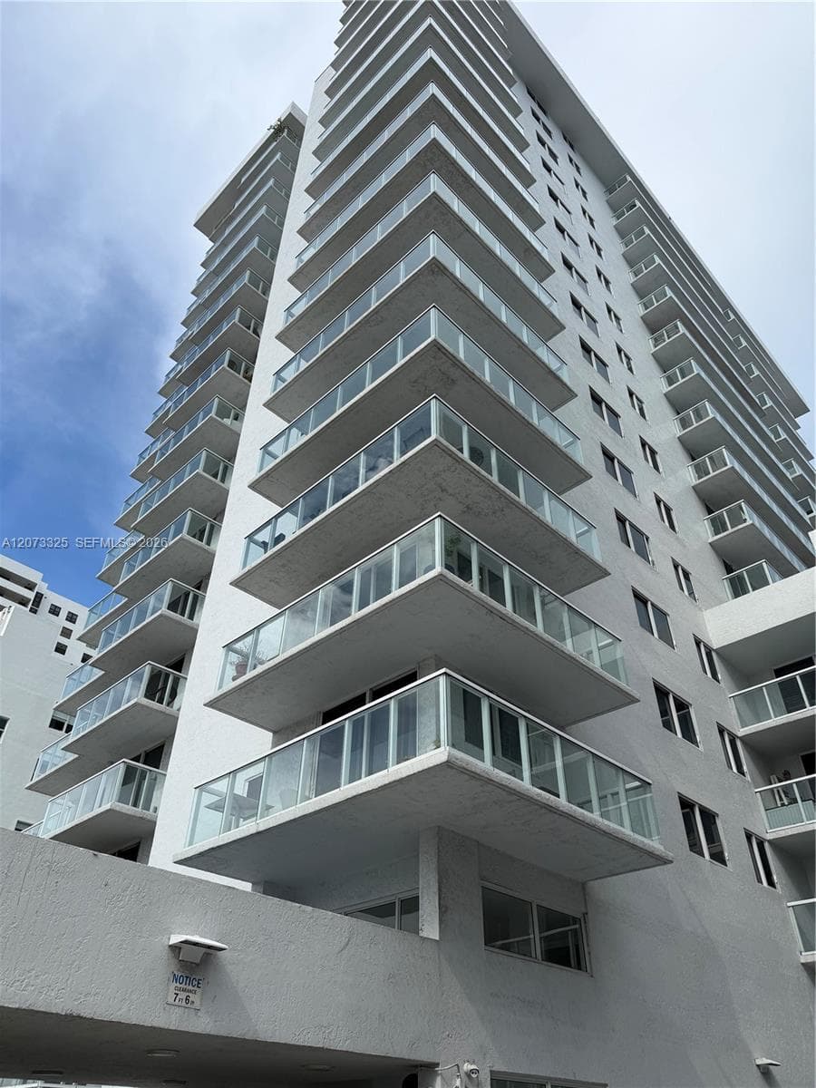 2457 Collins Ave # 1405, Miami Beach FL 33140 photo 2